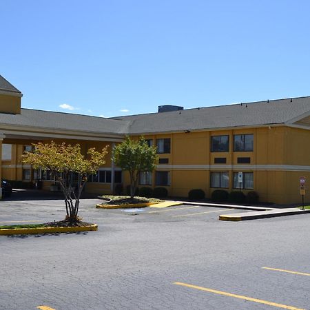 Dayspring Extended Stay Greensboro Exterior foto